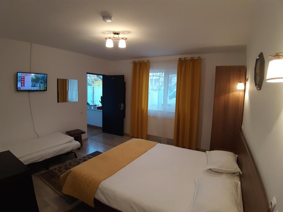 Steaua Nordului Hotel Targu Neamt Exterior photo